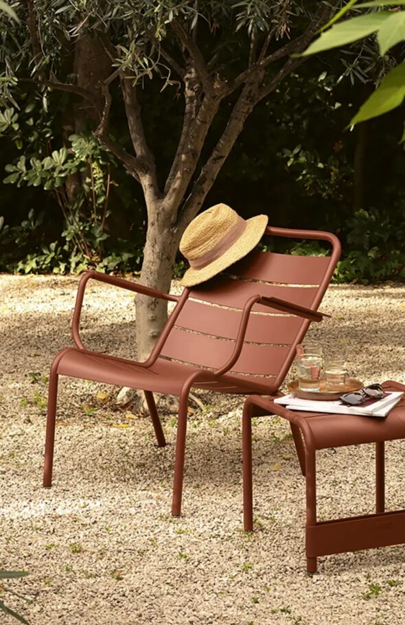 Cat-Meuble_de_jardin-aspect-ratio-590-910.jpg